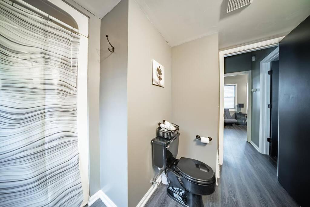 Walkable Gem In Little Italy Appartement Cleveland Buitenkant foto