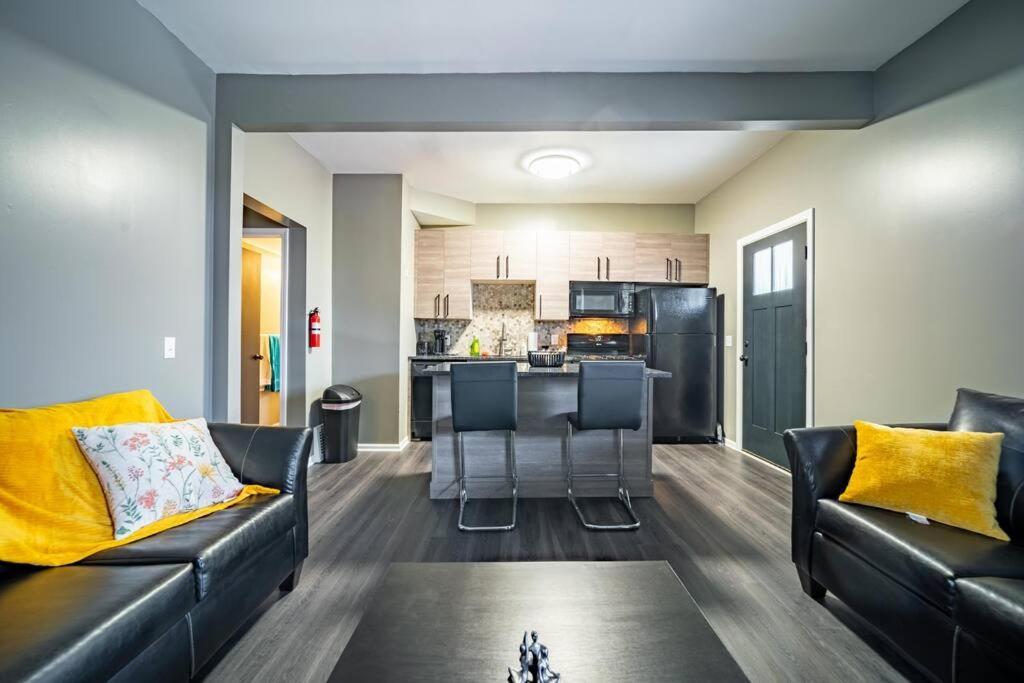 Walkable Gem In Little Italy Appartement Cleveland Buitenkant foto