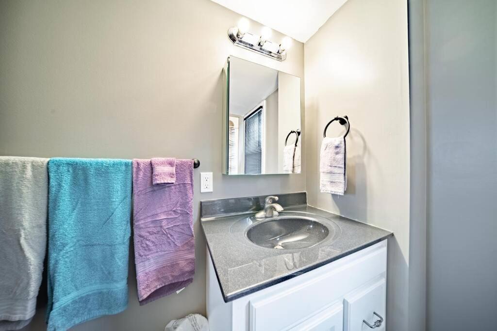 Walkable Gem In Little Italy Appartement Cleveland Buitenkant foto